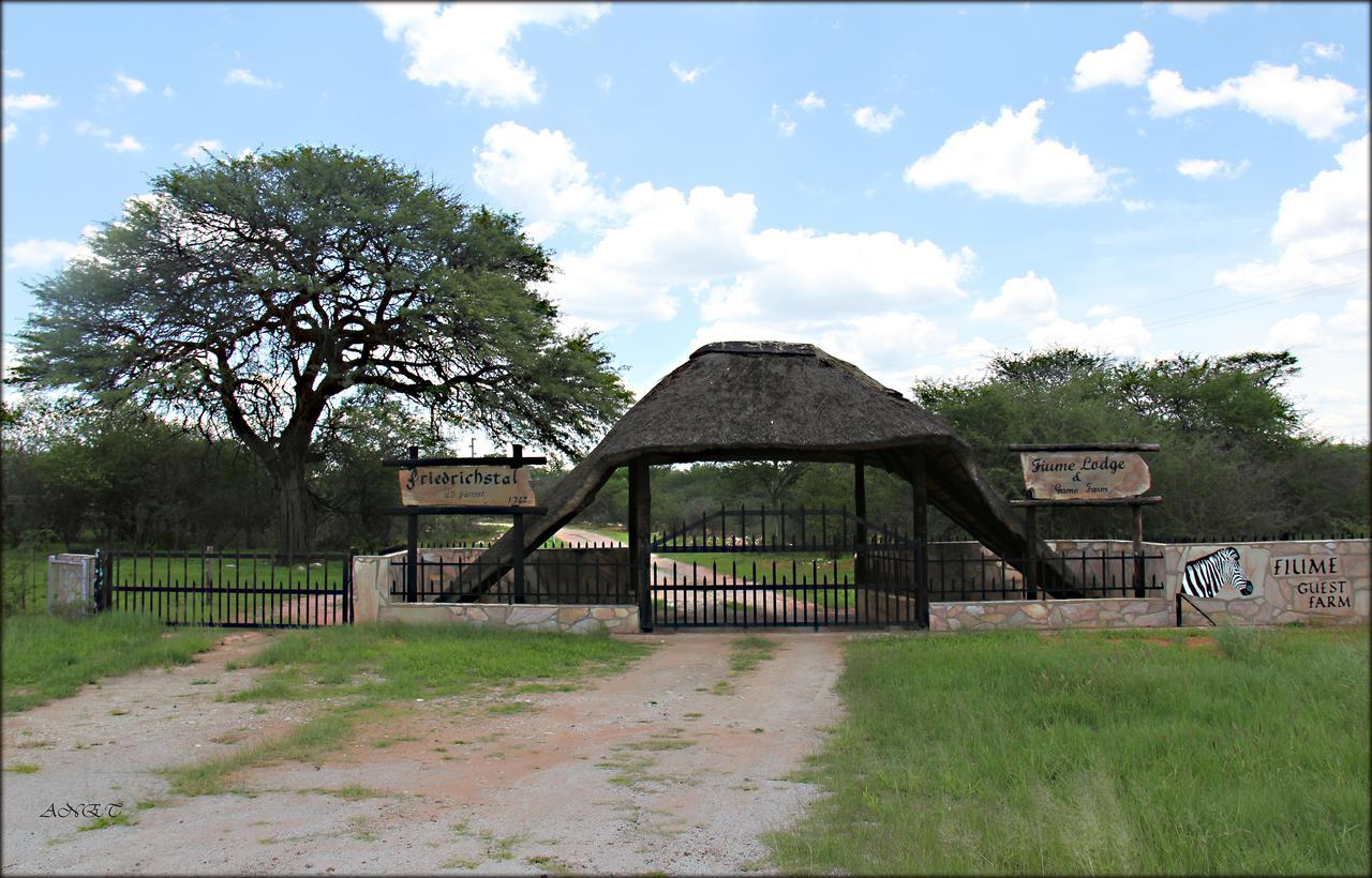 Fiume Lodge Grootfontein Esterno foto