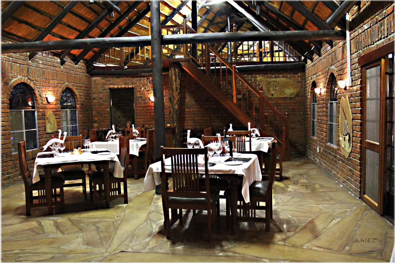 Fiume Lodge Grootfontein Esterno foto